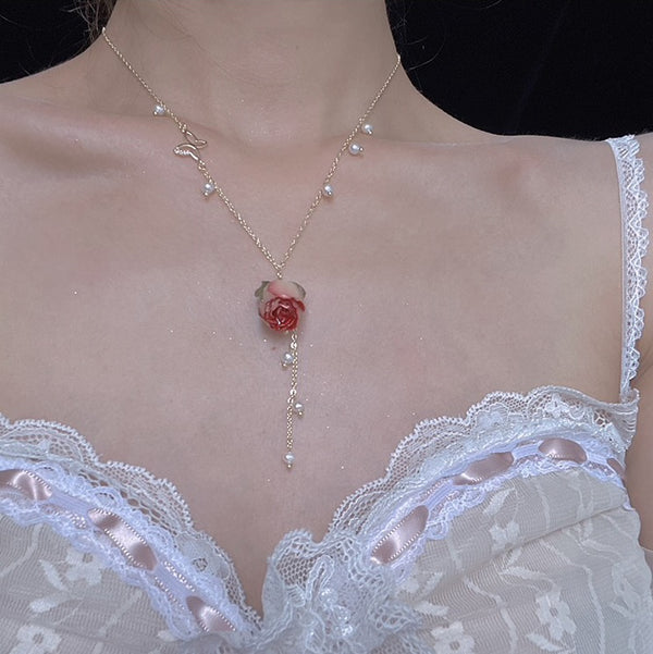 Rose Pearl Chain Necklace